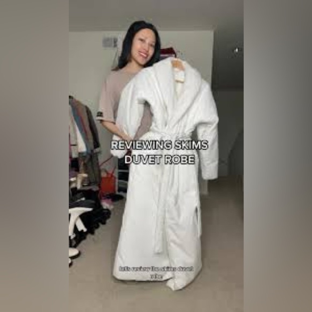 SOLD SKIMS COTTON DUVET ROBE, Size XXS, $475 - Picture 13 of 14